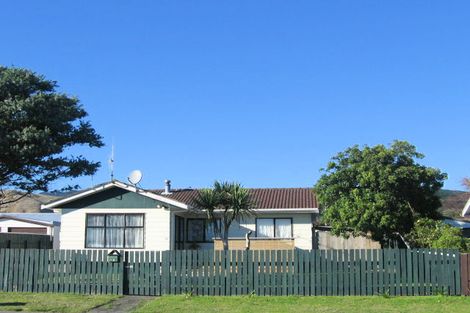 Photo of property in 13 Linwood Drive, Paraparaumu, 5032