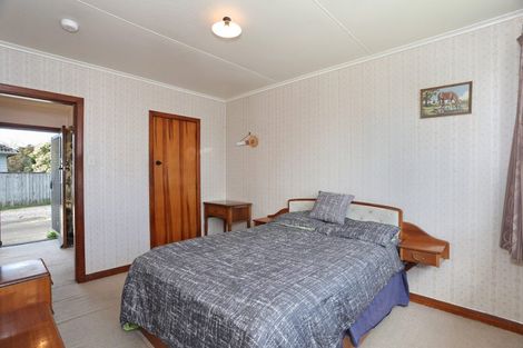 Photo of property in 14 Ward Street, Bulls, 4818