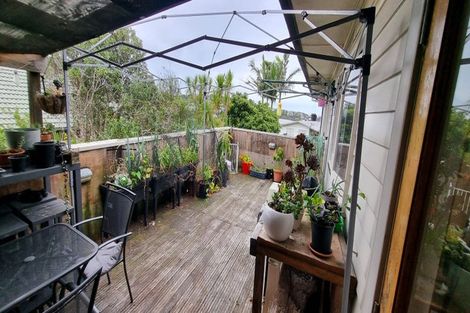 Photo of property in 17c Arran Road, Browns Bay, Auckland, 0630