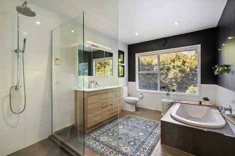 Photo of property in 32a Palmerston Road, Birkenhead, Auckland, 0626