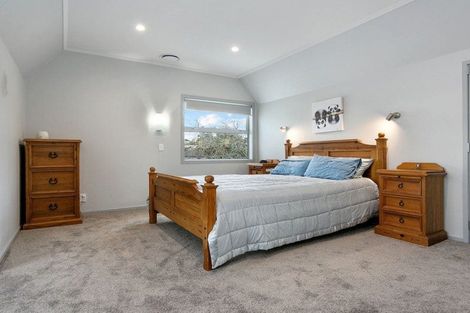 Photo of property in 17 Sheridan Crescent, Leamington, Cambridge, 3432