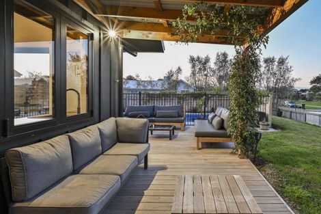 Photo of property in 6 Cape Grove, Haumoana, 4180