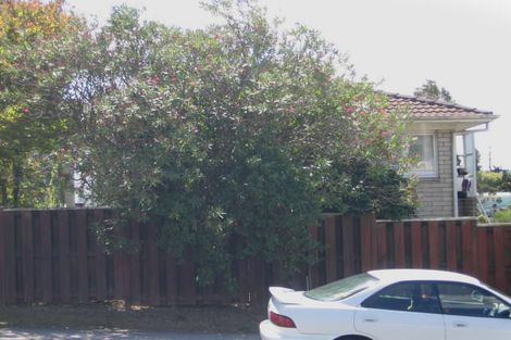 Photo of property in 1/72 Bentley Avenue, Glenfield, Auckland, 0629