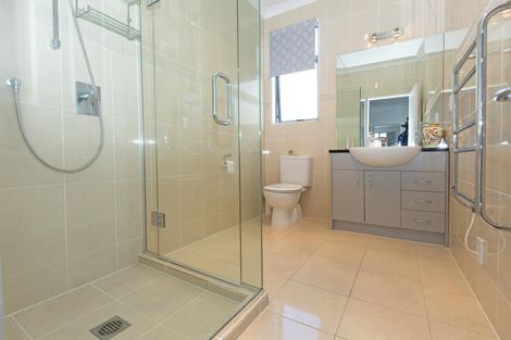 Photo of property in 22 Belle-mer Place, Gulf Harbour, Whangaparaoa, 0930