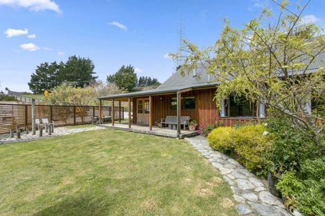 Photo of property in 51 Kaitangata Crescent, Kelson, Lower Hutt, 5010