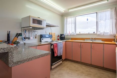 Photo of property in 16 Semple Street, Kakanui, Oamaru, 9495