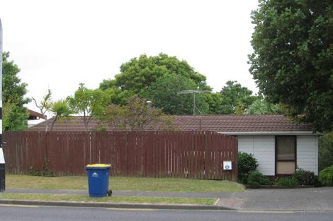 Photo of property in 43 Sartors Avenue, Northcross, Auckland, 0630