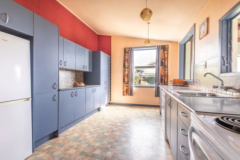 Photo of property in 149 Queen Street, Westport, 7825