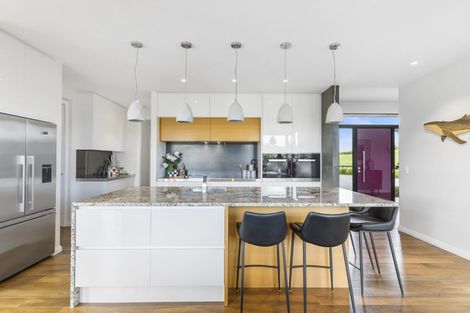 Photo of property in 38 Hawthorne Lane, Kingseat, Papakura, 2580