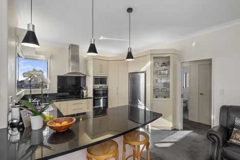 Photo of property in 35 Estuary View Road, Welcome Bay, Tauranga, 3112