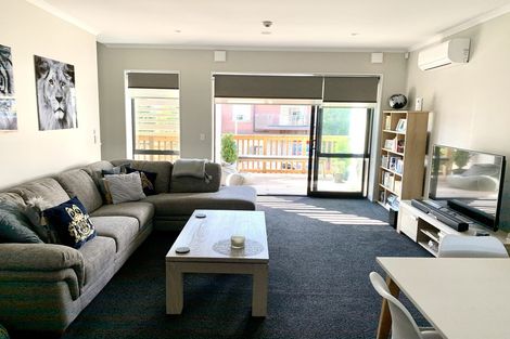 Photo of property in 215 Hobsonville Point Road, Hobsonville, Auckland, 0616
