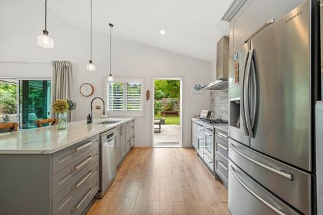 Photo of property in 70 Chesham Avenue, Waipahihi, Taupo, 3330