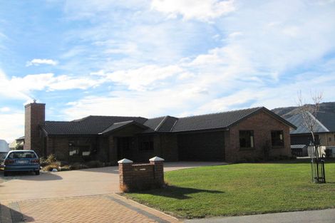 Photo of property in 10 Matthews Crescent, Cromwell, 9310