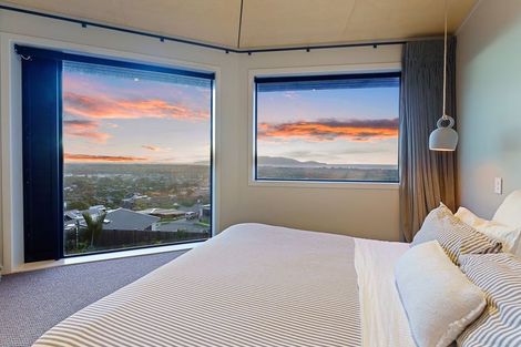 Photo of property in 14 Wilson Way, Waikanae, 5036