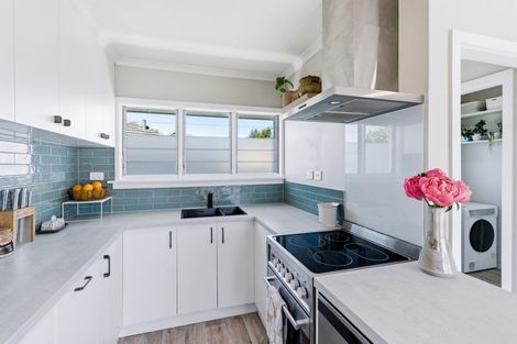 Photo of property in 75 Moffett Street, Islington, Christchurch, 8042