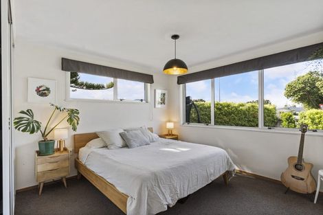 Photo of property in 2 Hatton Road, Orewa, 0931