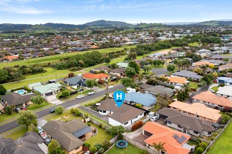 Photo of property in 54 Corinth Grove, Papamoa Beach, Papamoa, 3118