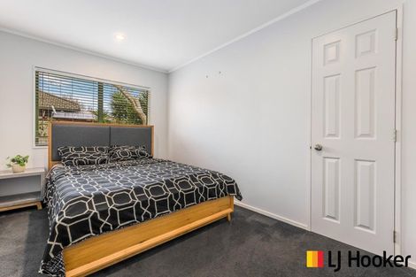 Photo of property in 62 Tington Avenue, Wattle Downs, Auckland, 2103