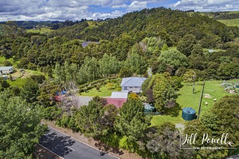 Photo of property in 37 Pahi Road, Paparoa, 0571