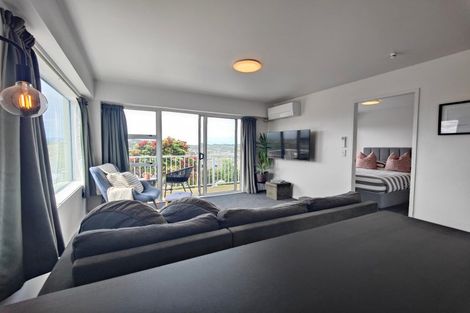 Photo of property in 4/32 Akaroa Drive, Maupuia, Wellington, 6022