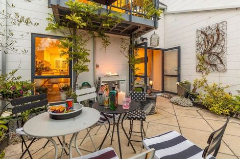 Photo of property in Cornwall Gardens, 13/27 Cornwall Street, St Albans, Christchurch, 8014