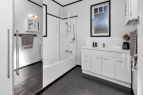 Photo of property in 3/96 Mill Road, Kensington, Whangarei, 0112