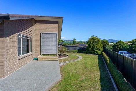 Photo of property in 12 Simpson Crescent, Raumati Beach, Paraparaumu, 5032