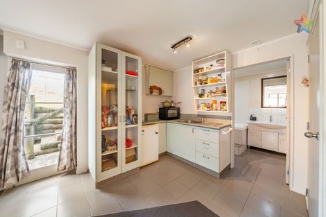 Photo of property in 21 Whitechapel Grove, Stokes Valley, Lower Hutt, 5019