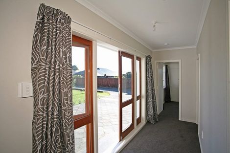 Photo of property in 74a Cutts Road, Russley, Christchurch, 8042