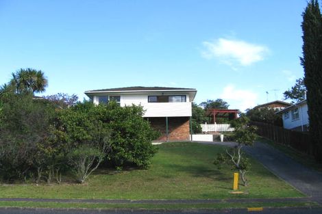 Photo of property in 13 Weatherly Road, Torbay, Auckland, 0630