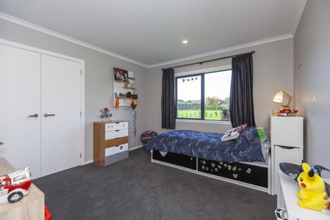 Photo of property in 12 Faydon Close, Ohau, Levin, 5570