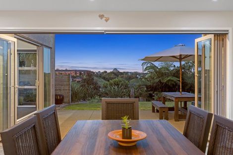 Photo of property in 61 Karamea Street, Whalers Gate, New Plymouth, 4310