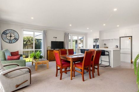 Photo of property in 12 Jarrett Terrace, Leamington, Cambridge, 3432