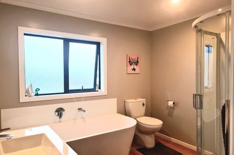 Photo of property in 1 Climie Way, Trentham, Upper Hutt, 5018