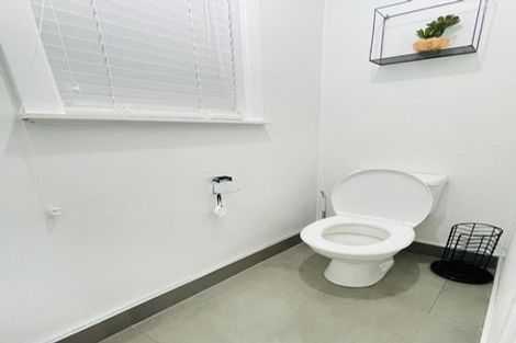 Photo of property in 231 Hepburn Road, Glendene, Auckland, 0602