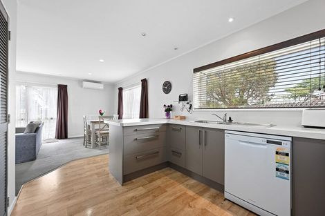 Photo of property in 11 Garland Drive, St Andrews, Hamilton, 3200