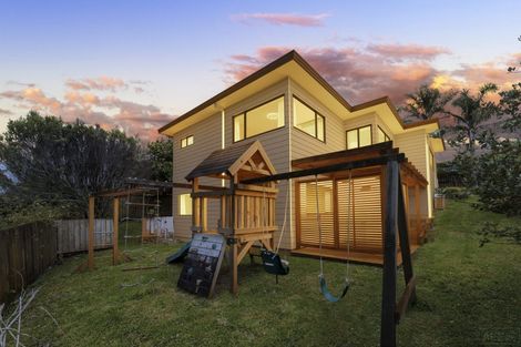 Photo of property in 257 Glengarry Road, Glen Eden, Auckland, 0602