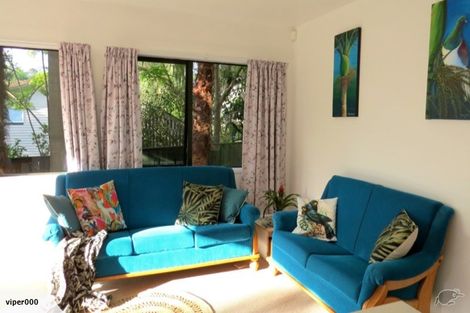 Photo of property in 8 Rosecamp Road, Beach Haven, Auckland, 0626