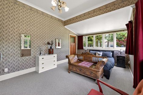 Photo of property in 77 Pahiatua Street, Hokowhitu, Palmerston North, 4410