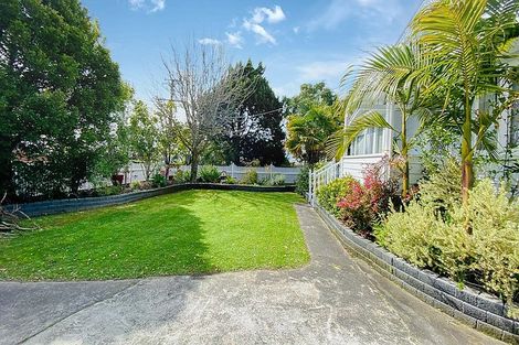 Photo of property in 35 Mcleod Road, Henderson, Auckland, 0612