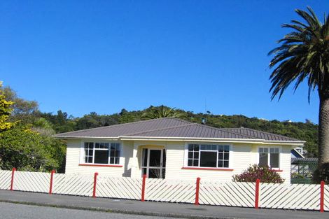 Photo of property in 38 Marlborough Street, Greymouth, 7805