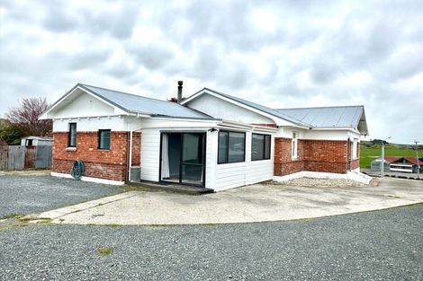 Photo of property in 195 Clyde Street, Balclutha, 9230