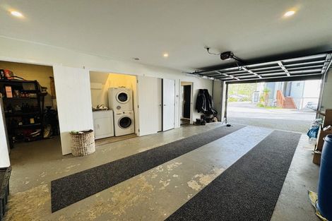 Photo of property in 5/20 Glanmire Road, Newlands, Wellington, 6037