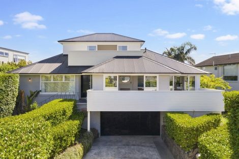 Photo of property in 38 Churchill Road, Murrays Bay, Auckland, 0630