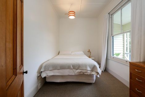 Photo of property in 114 Highgate, Roslyn, Dunedin, 9010