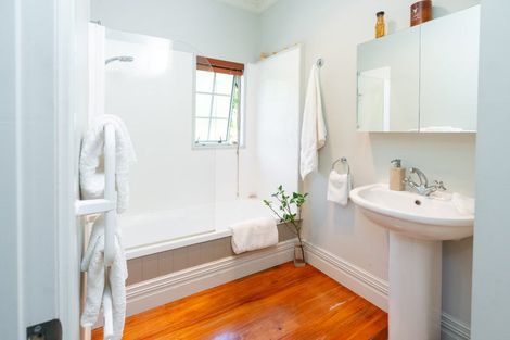 Photo of property in 48 Elizabeth Street, Waikanae, 5036