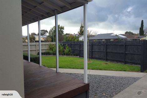 Photo of property in 16 Stewart Crescent, Hokowhitu, Palmerston North, 4410