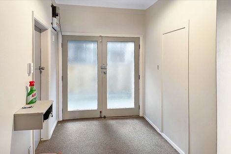 Photo of property in 289 The Terrace, Te Aro, Wellington, 6011