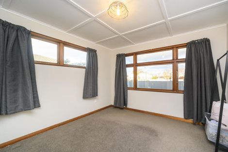 Photo of property in 30 Guy Avenue, Takaro, Palmerston North, 4410