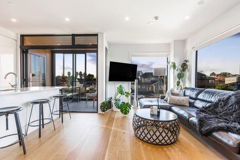 Photo of property in Frank Sargeson Apts, 103/80 Anzac Street, Takapuna, Auckland, 0622